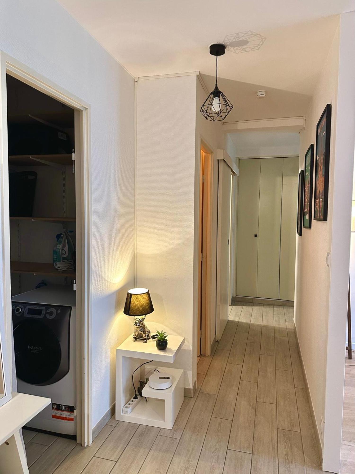 Le Beau Hugo Apartment Mainvilliers  Bagian luar foto